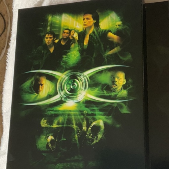 Alien Quadrilogy DVD Box Set - 9 disc set - Picture 6 of 7
